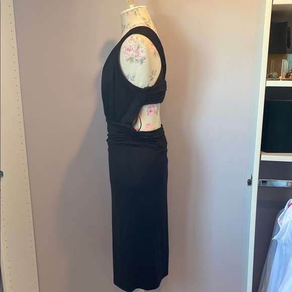 La Rok Elegant Black Sleeveless Dress - Picture 3 of 8